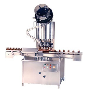 Автоматический укупор ПЭТ бутылок 0,2-2,0 л. производительностью 2000 бут в час WGF-1